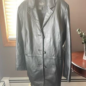 TERRY LEWIS CLASSIC LUXURIES Black Leather Coat